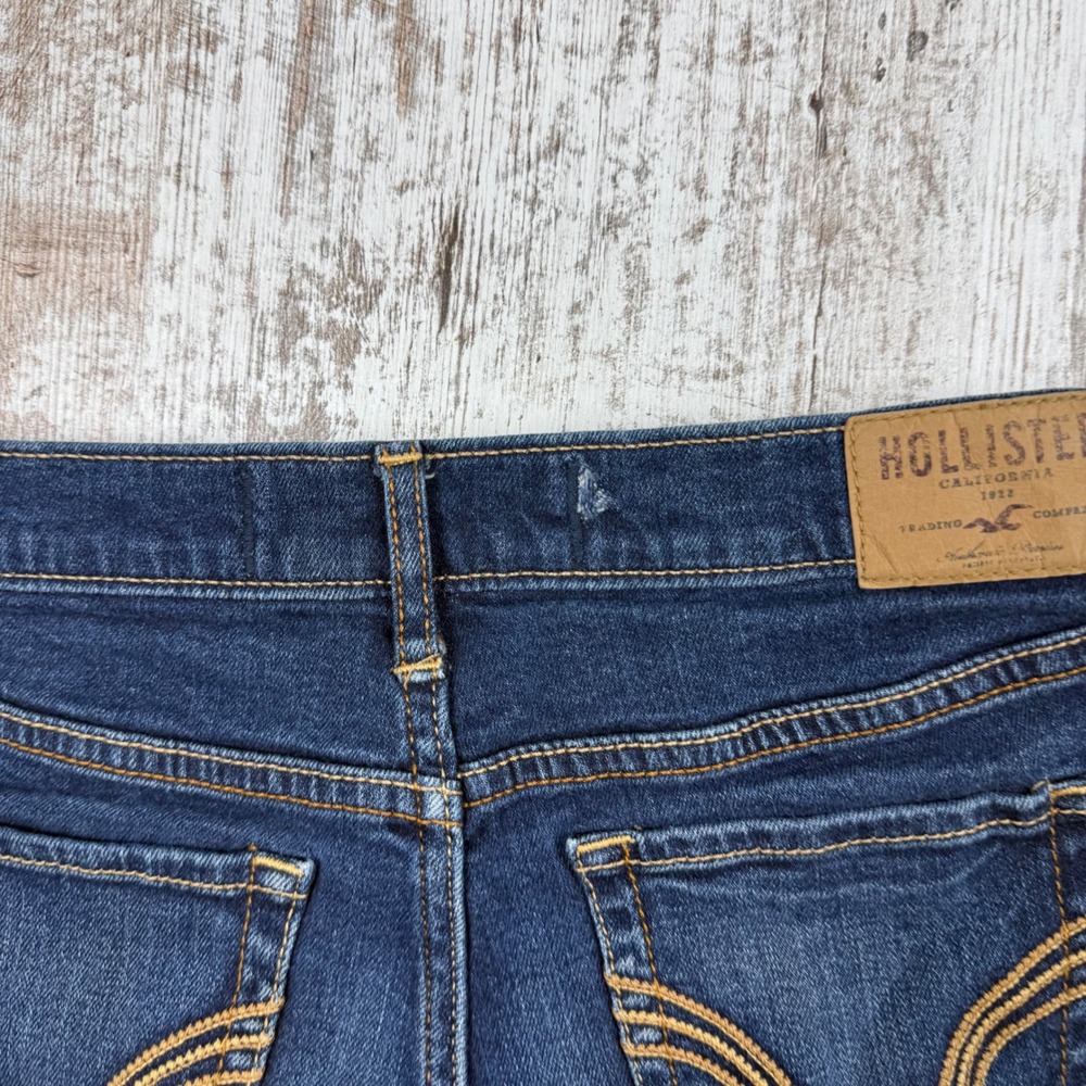 VTG Y2K Hollister Ultra Low Rise Cuffed Denim Mini Micro Shorts Size 1 W25 - Picture 5 of 9